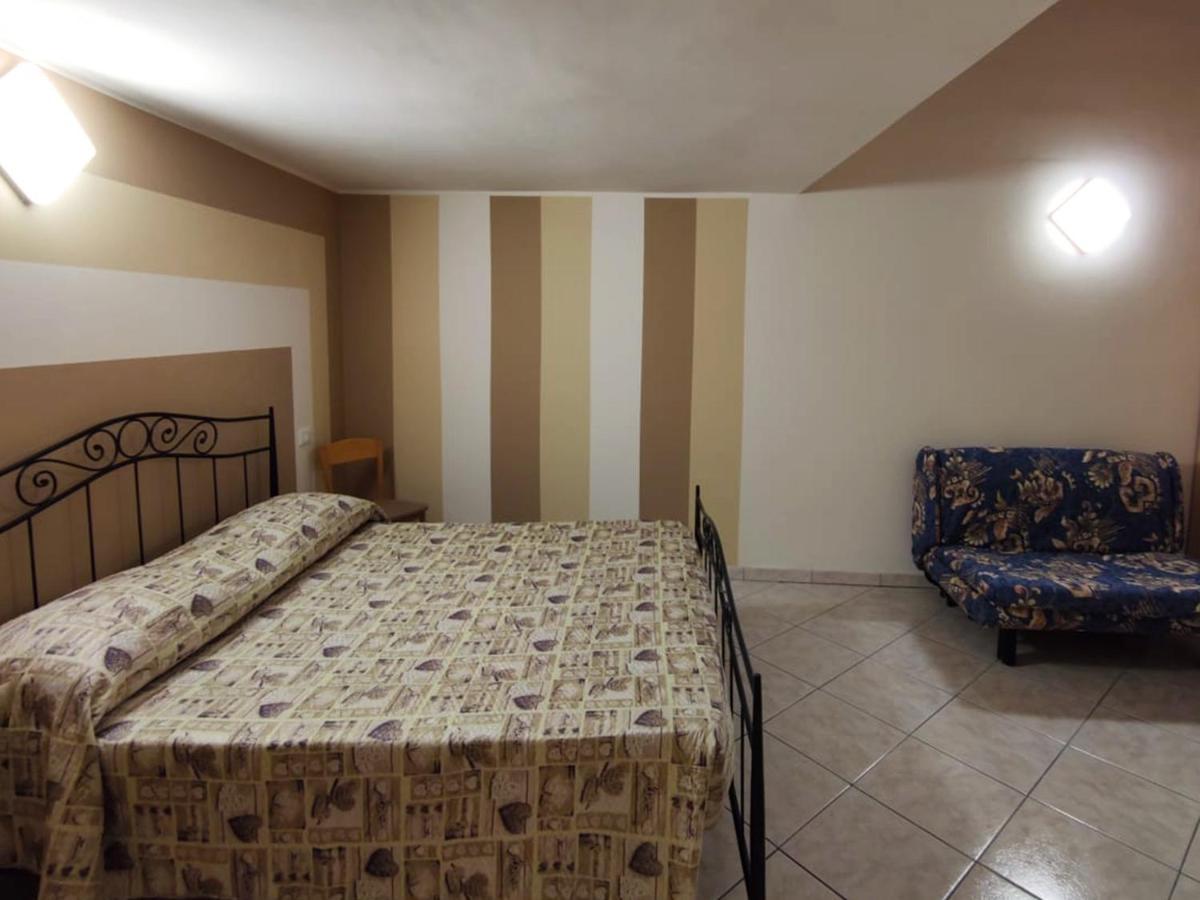 Вилла Borgo Antico Портоканноне Экстерьер фото