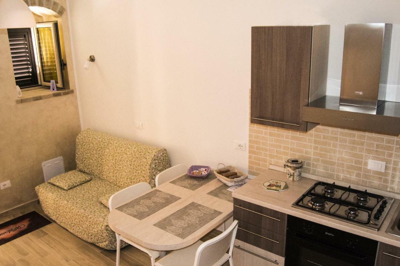 Вилла Borgo Antico Портоканноне Экстерьер фото